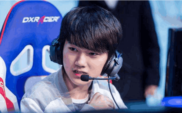 TES轻取RA，挺进季后赛